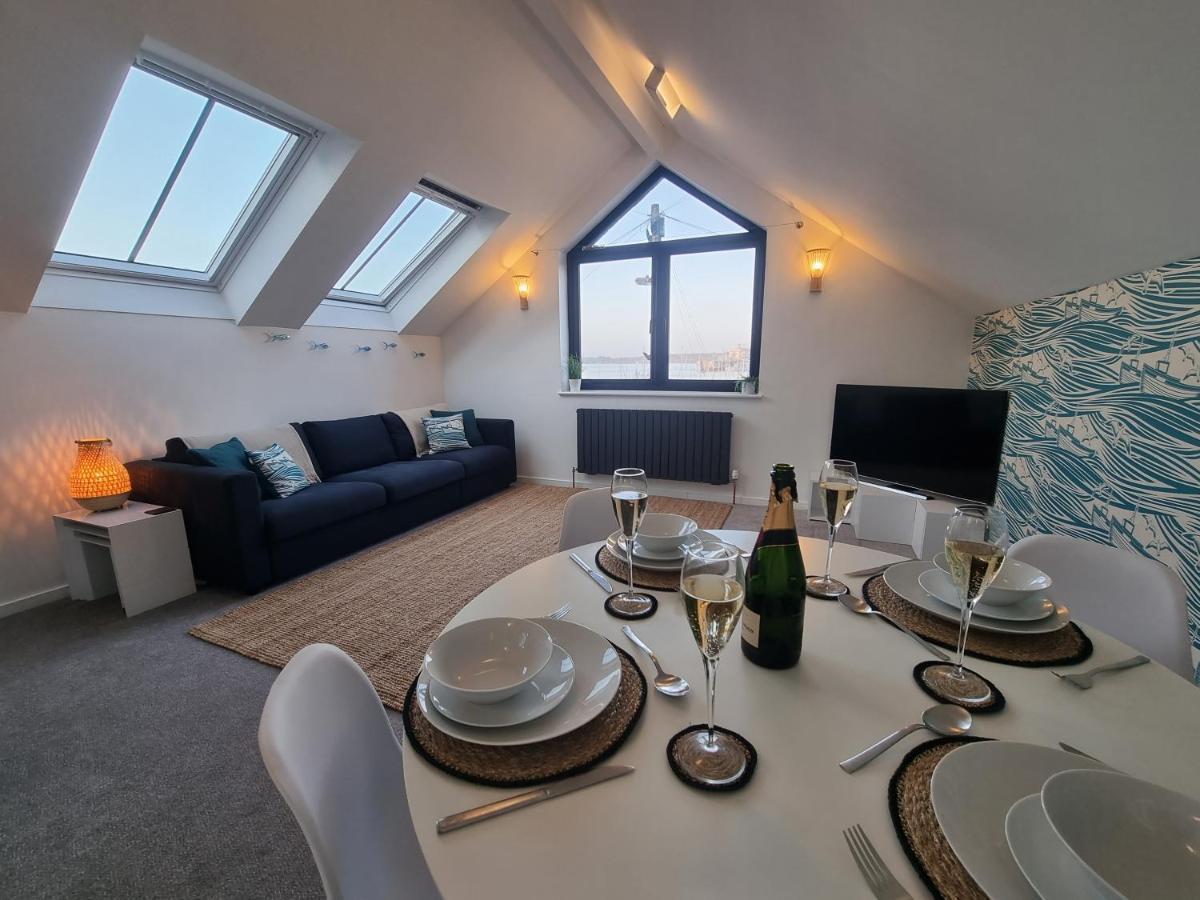 The Bunker-Luxe Central Falmouth Getaway With Stunning Sea Views Exterior photo